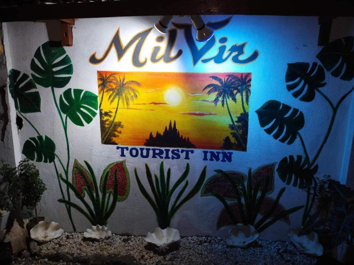 Milvir Tourist Inn エルニド エクステリア 写真