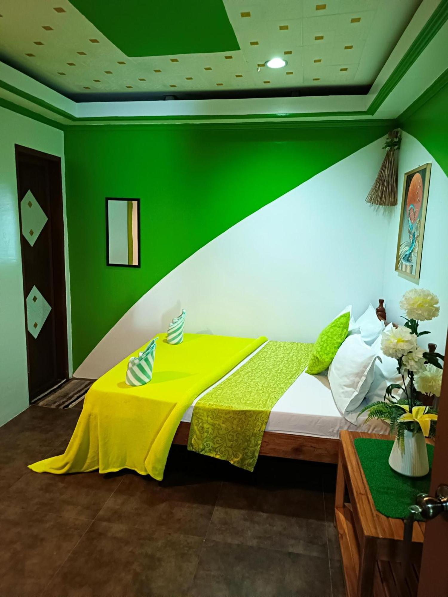 Milvir Tourist Inn エルニド エクステリア 写真